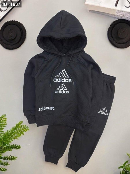 ترينج ولادي Adidas - اسود <br> <span class='text-color-warm'>نفدت الكمية</span>