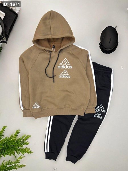 ترينج ولادي محير 12 - 18 Adidas - بيج <br> <span class='text-color-warm'>نفدت الكمية</span>