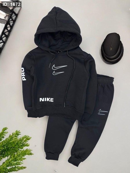 ترنج ولادي Nike - اسود <br> <span class='text-color-warm'>نفدت الكمية</span>